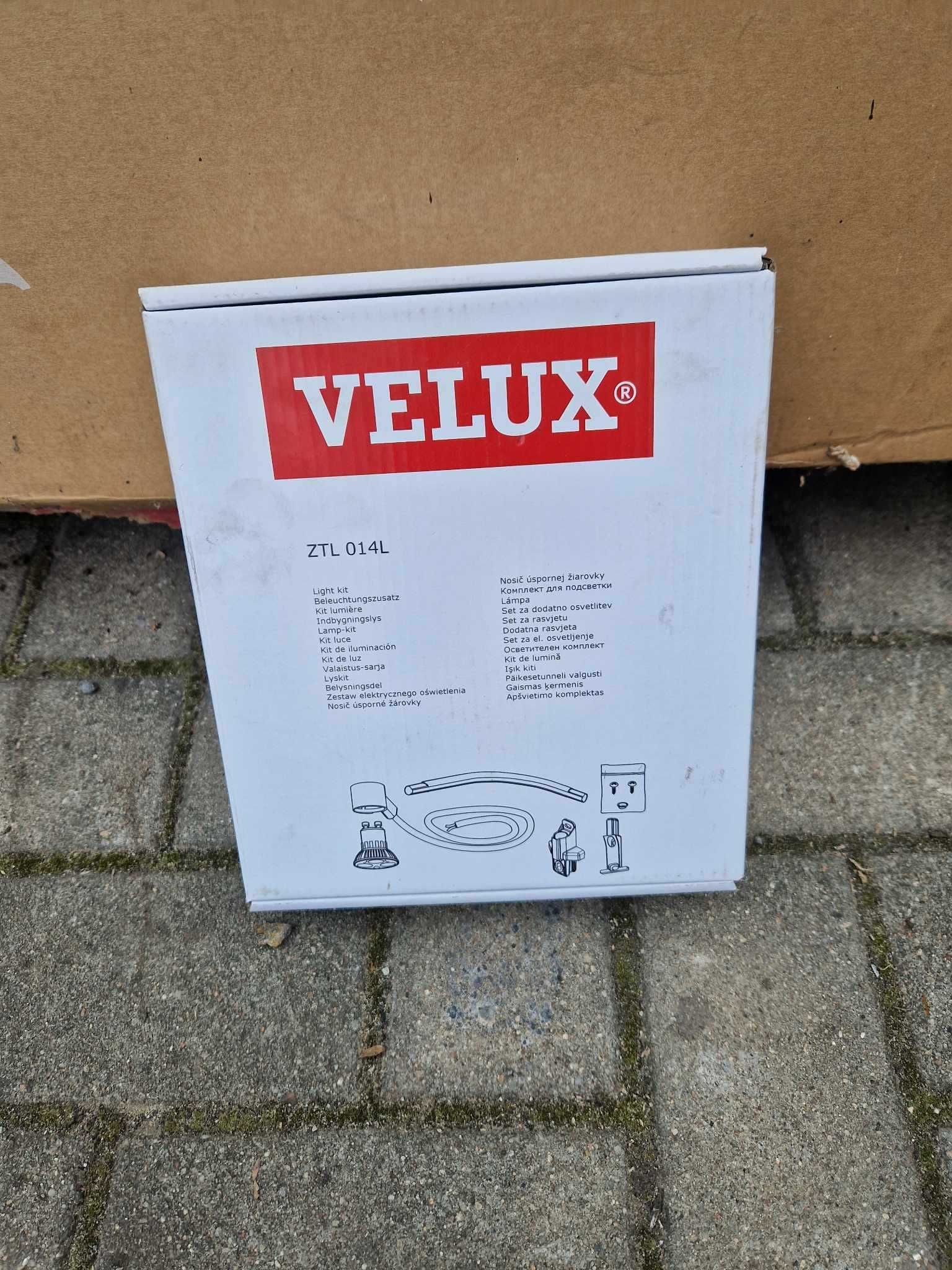 Świetlik tunelowy Velux TWR 2010 + Led