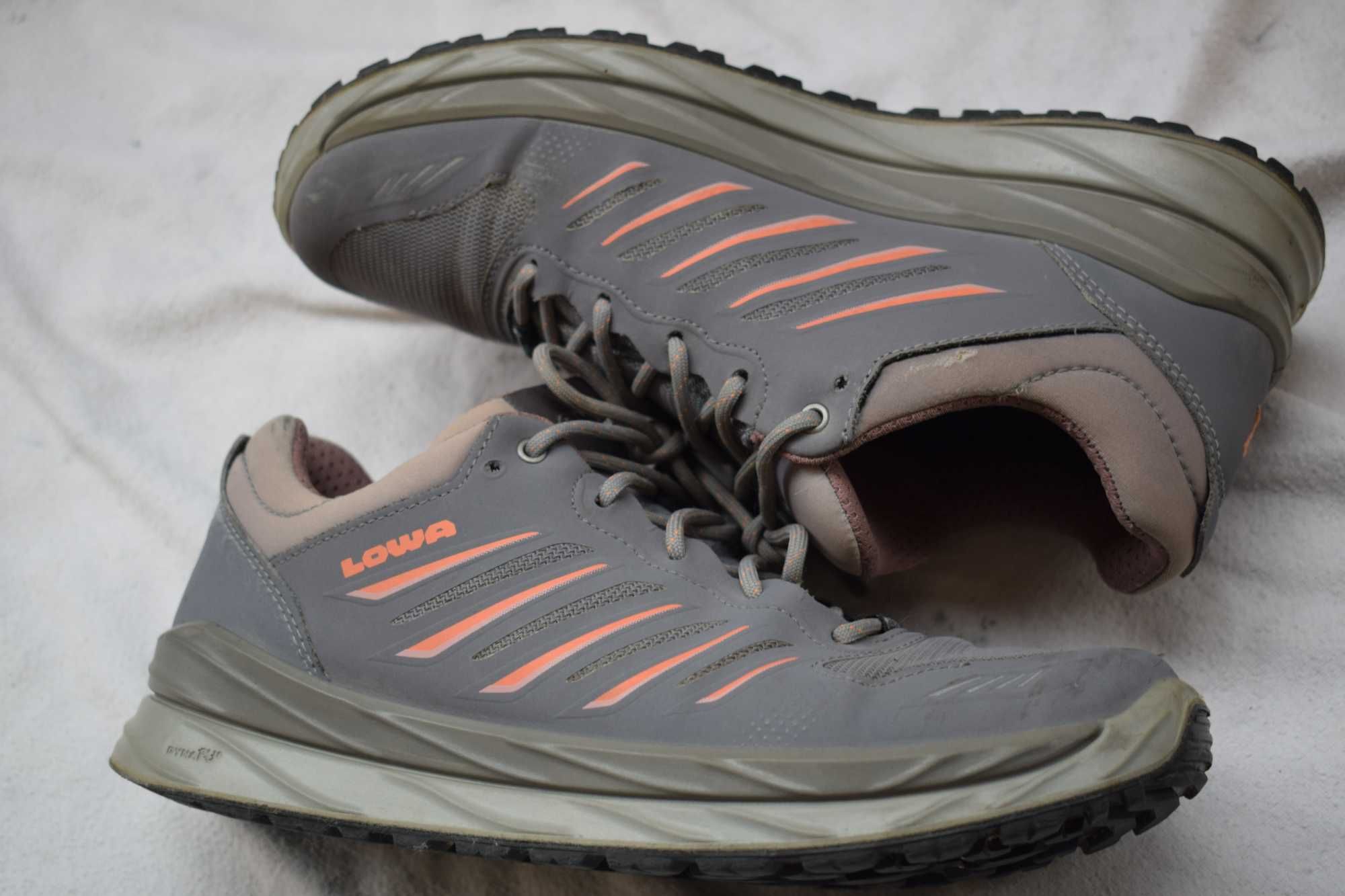 кроссовки кросовки мембранные термокроссовки Lowa GoreTEX р. 39