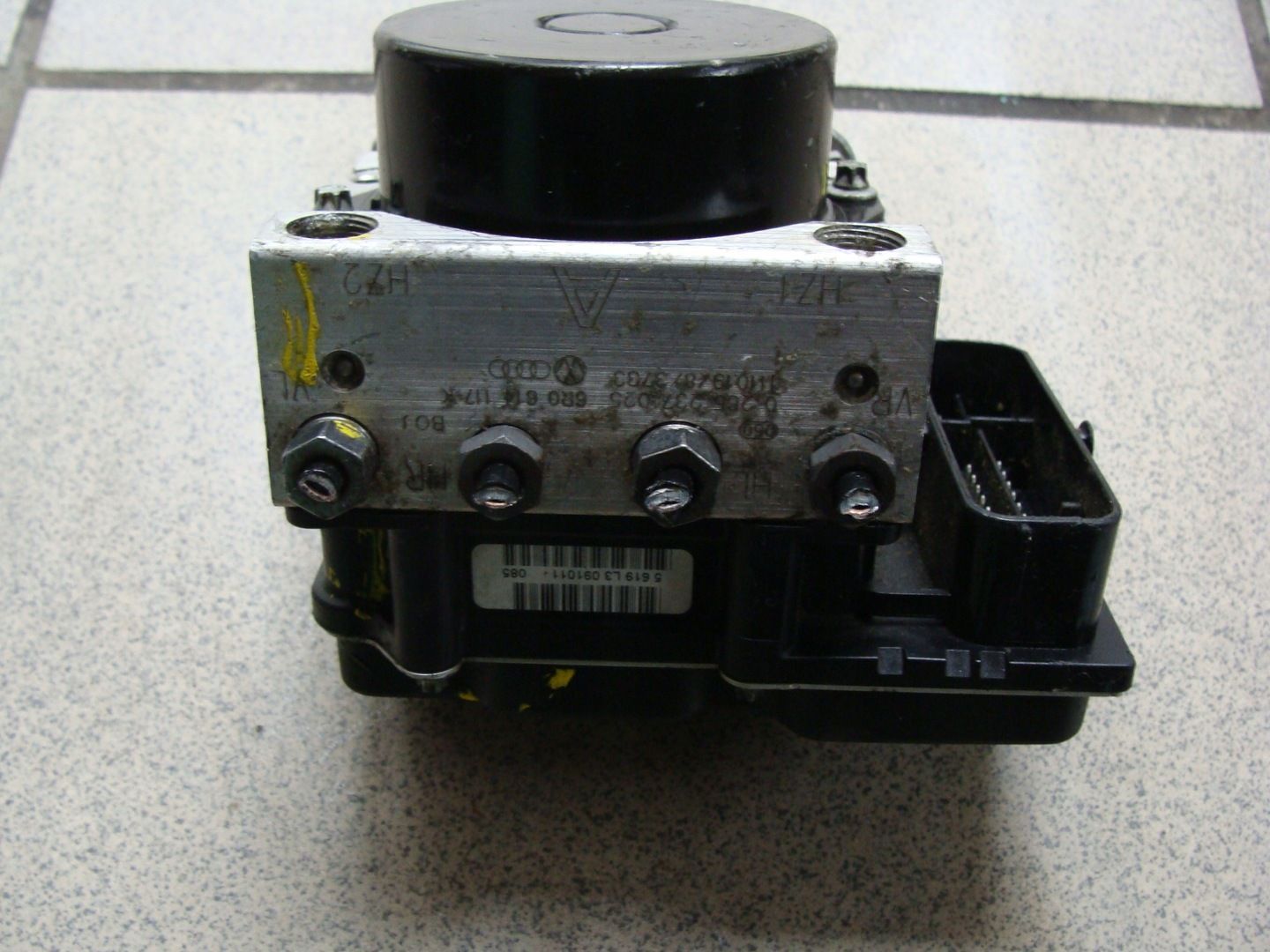 ABS ESP AUDI A1 0265800870 6R0614117K