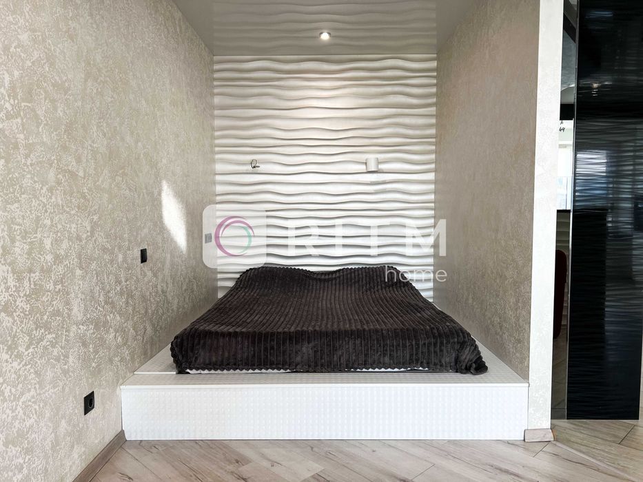 Продаж 1-кімнатної студії біля ПортCity