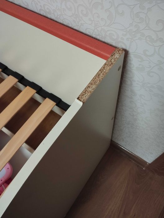 Односпальне ліжко з матрацом