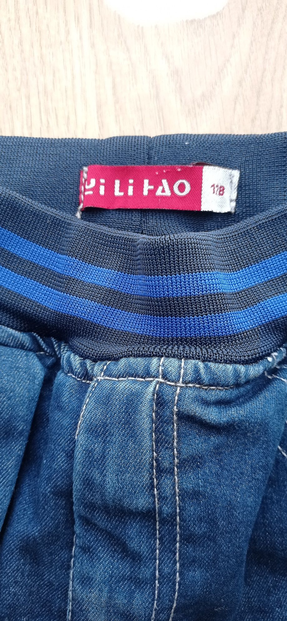 Spodnie jeansowe ocieplane rozmiar 122-128