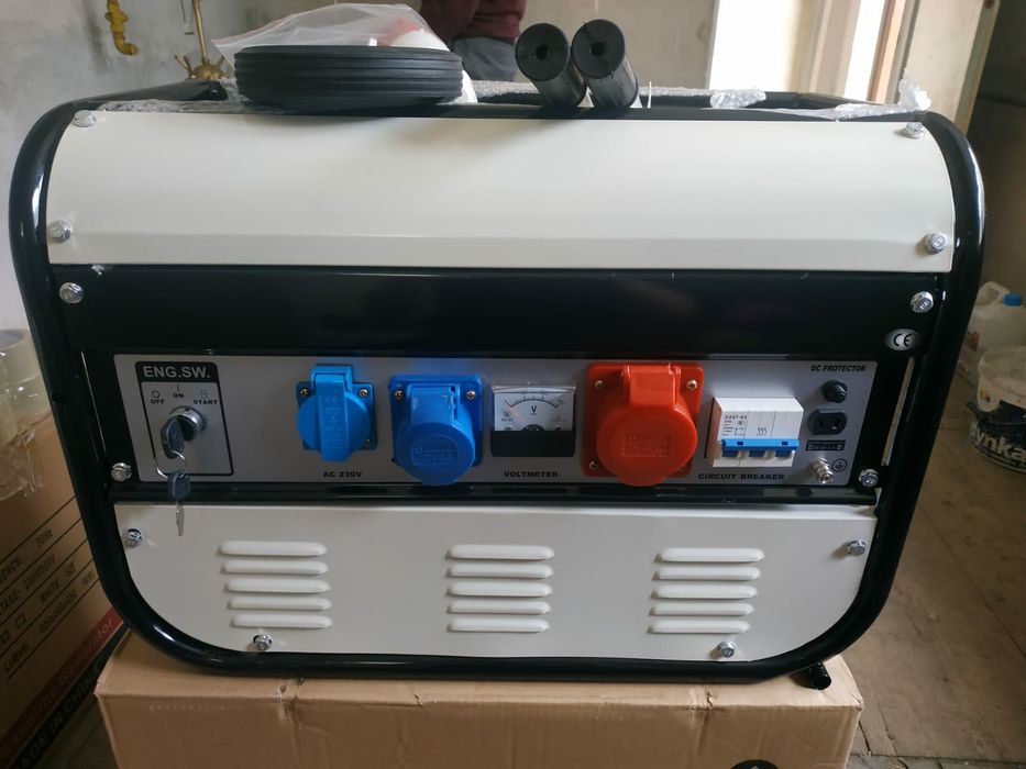 Agregat Генератор generator prądotwórczy 3kw na klucz 220/380v nowy!
