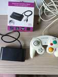 Nintendo GameCube Controller + adapter