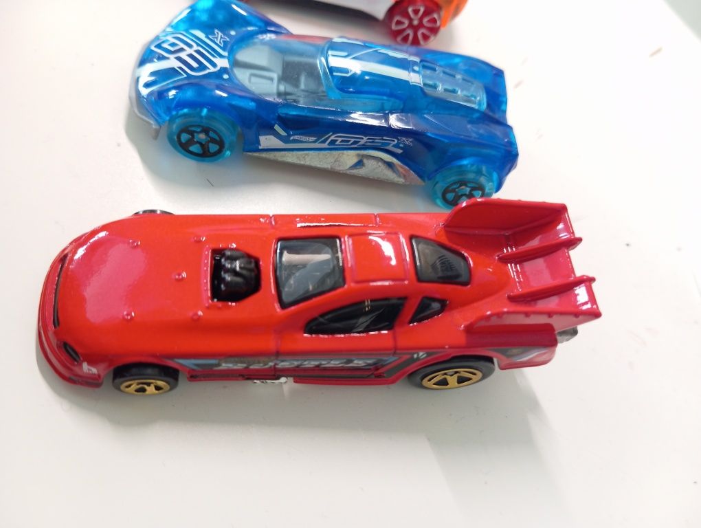 Автомобілі базові,колекційні[Hot Wheels]