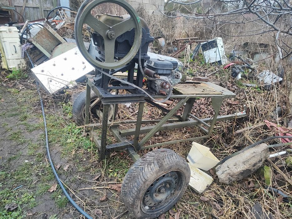 Продам дровокол бензиновий редукторний