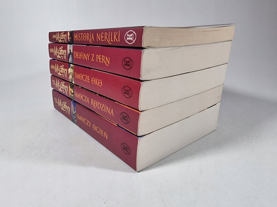 Jeźdźcy Smoków z Pern / zestaw 5 książek / Anne McCaffrey