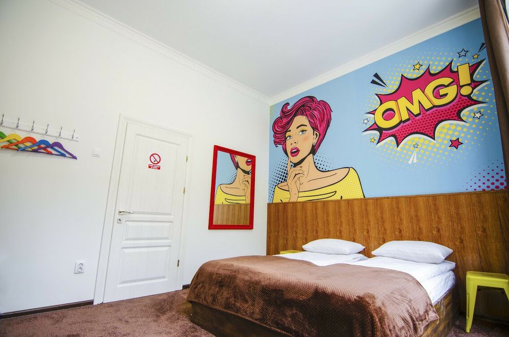 Мережа хостелів центрі Львова Pop Art Hostel