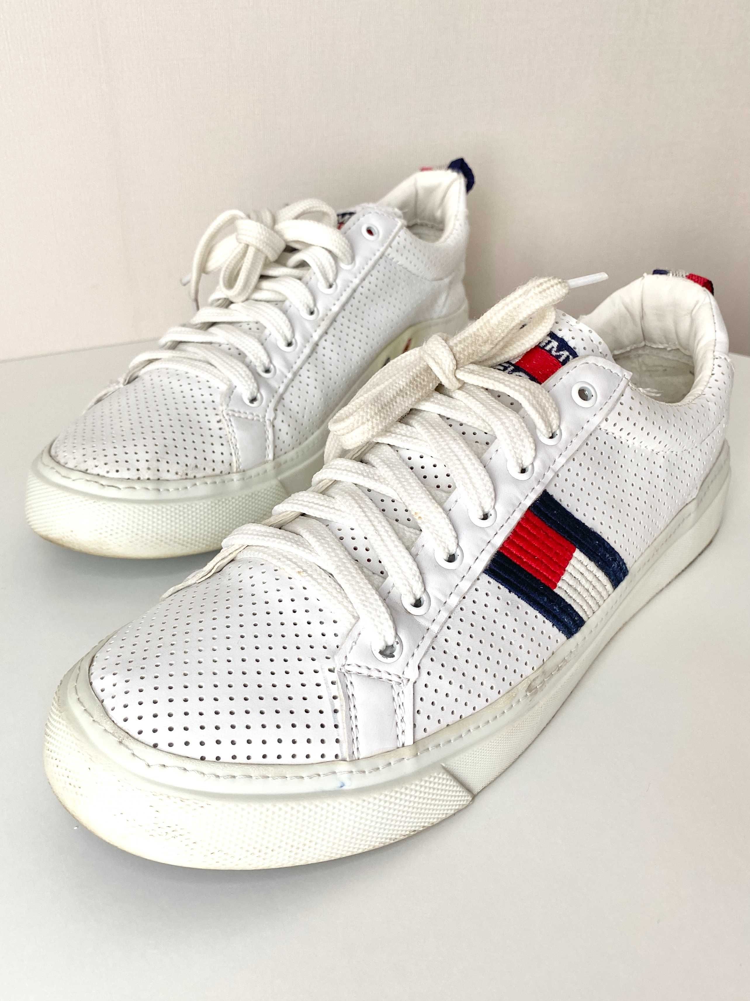 Кросівки Tommy Hilfiger 42р - 27см Білі