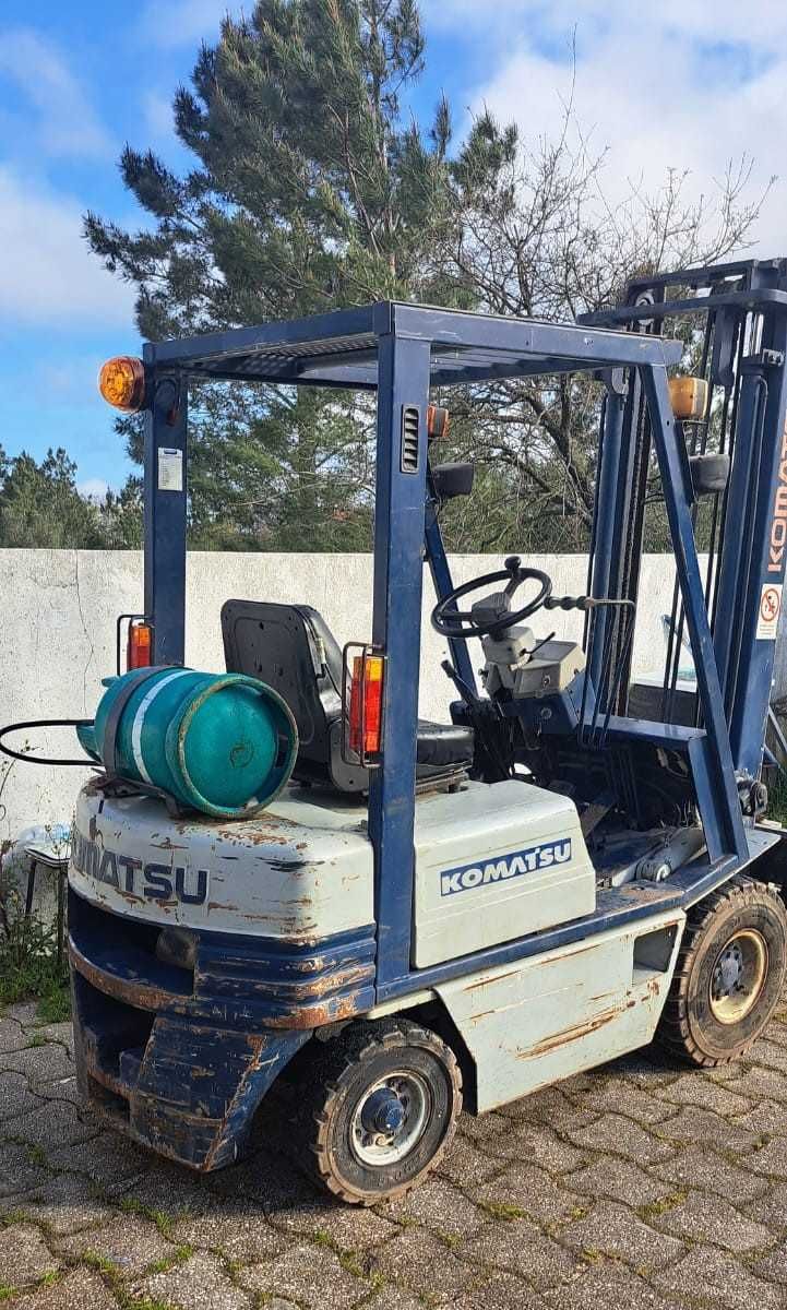 Empilhador para venda