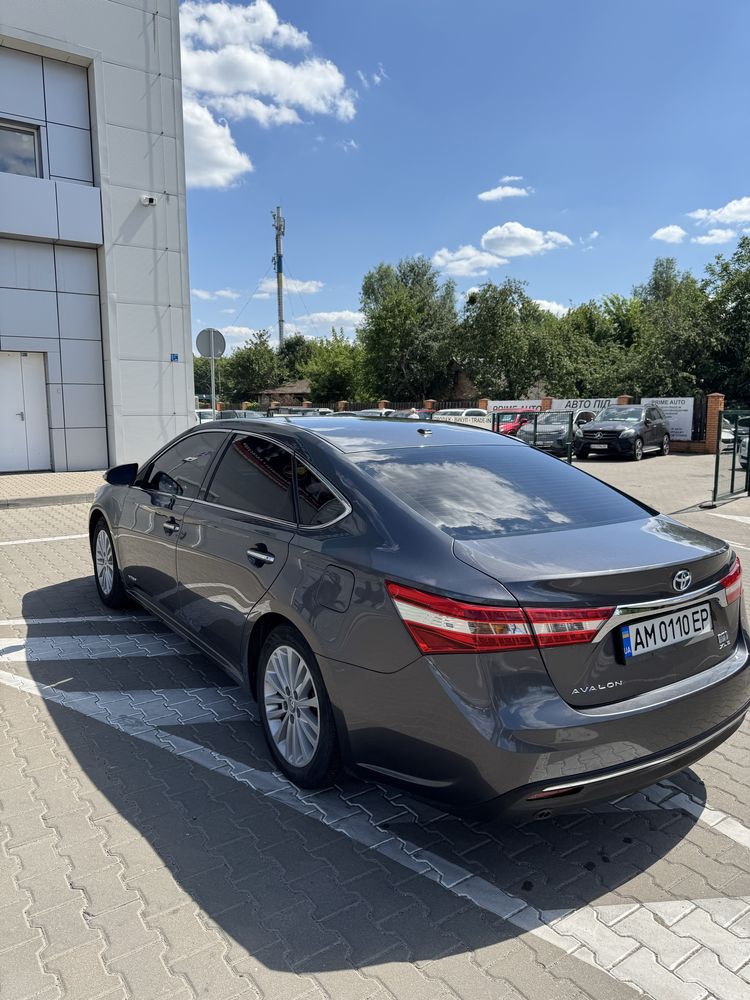 Продам Toyota Avalon