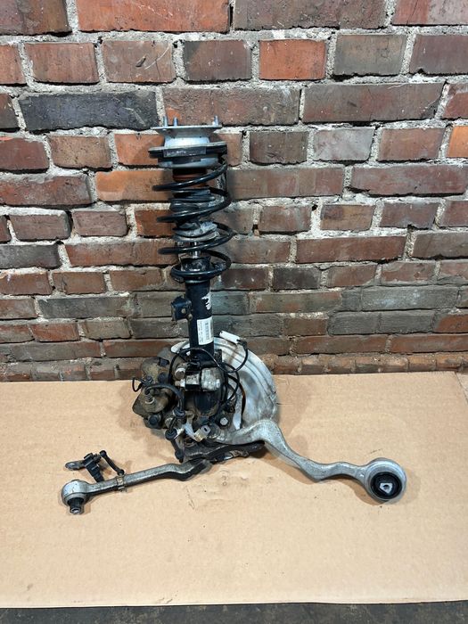 BMW 3 E90 E91 Zawieszenie zwrotnica wahacz amortyzator przód lewy