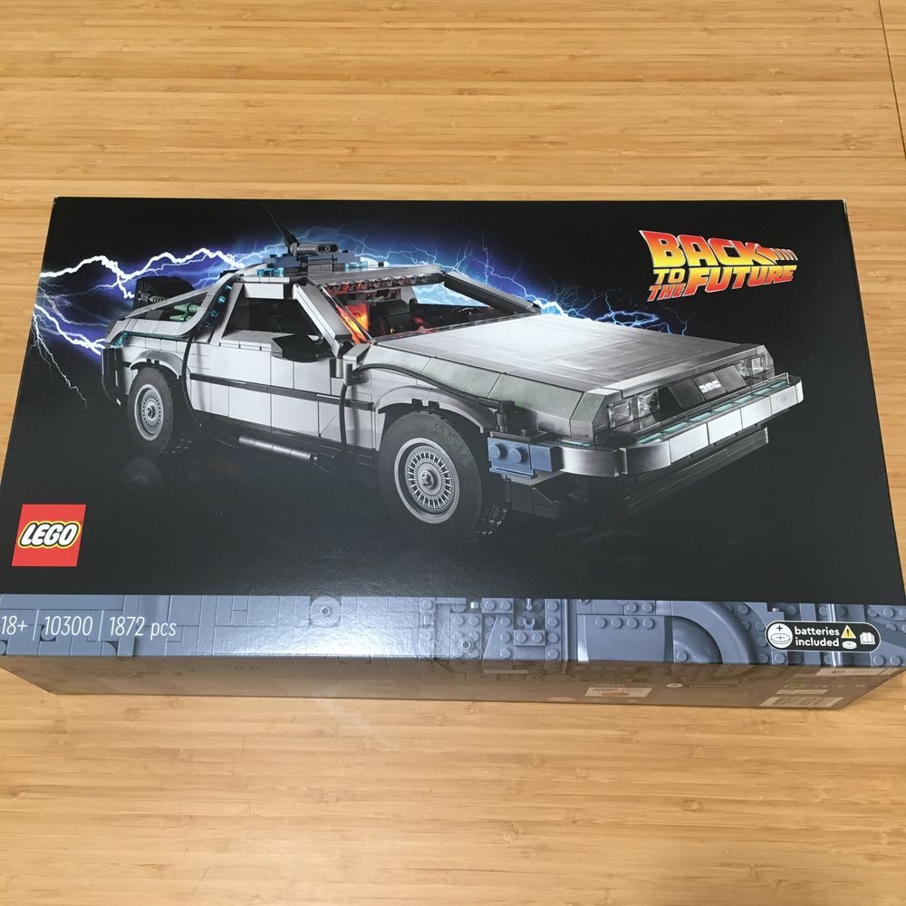 Lego 10300 Back to the Future Time Machine