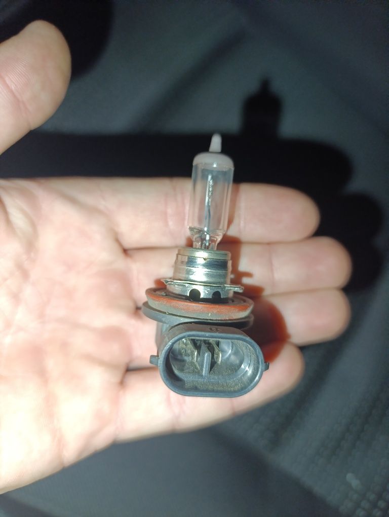 галогенна автомобільна лампа OSRAM H11. 
Тип ла