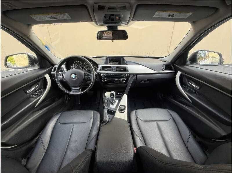 2016 BMW 3 Series 320i