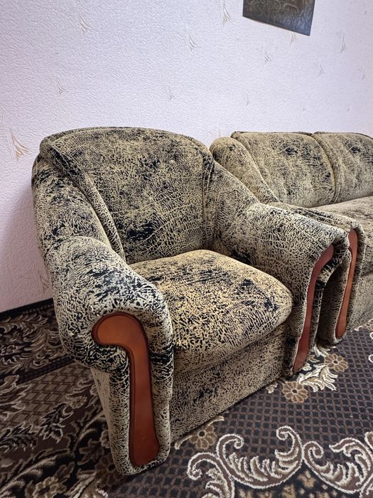 Розкладний диван + крісло