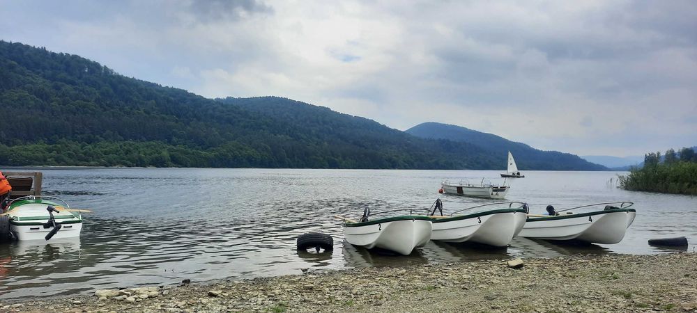 4x  łódki z relingami z nierdzewki+akumulatory+silniki+wiosła etc