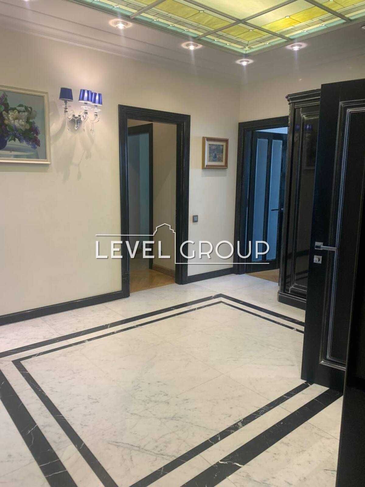 Продаж великої 3-к квартири з ремонтом 155м2,вул Князів Острозьких46/2