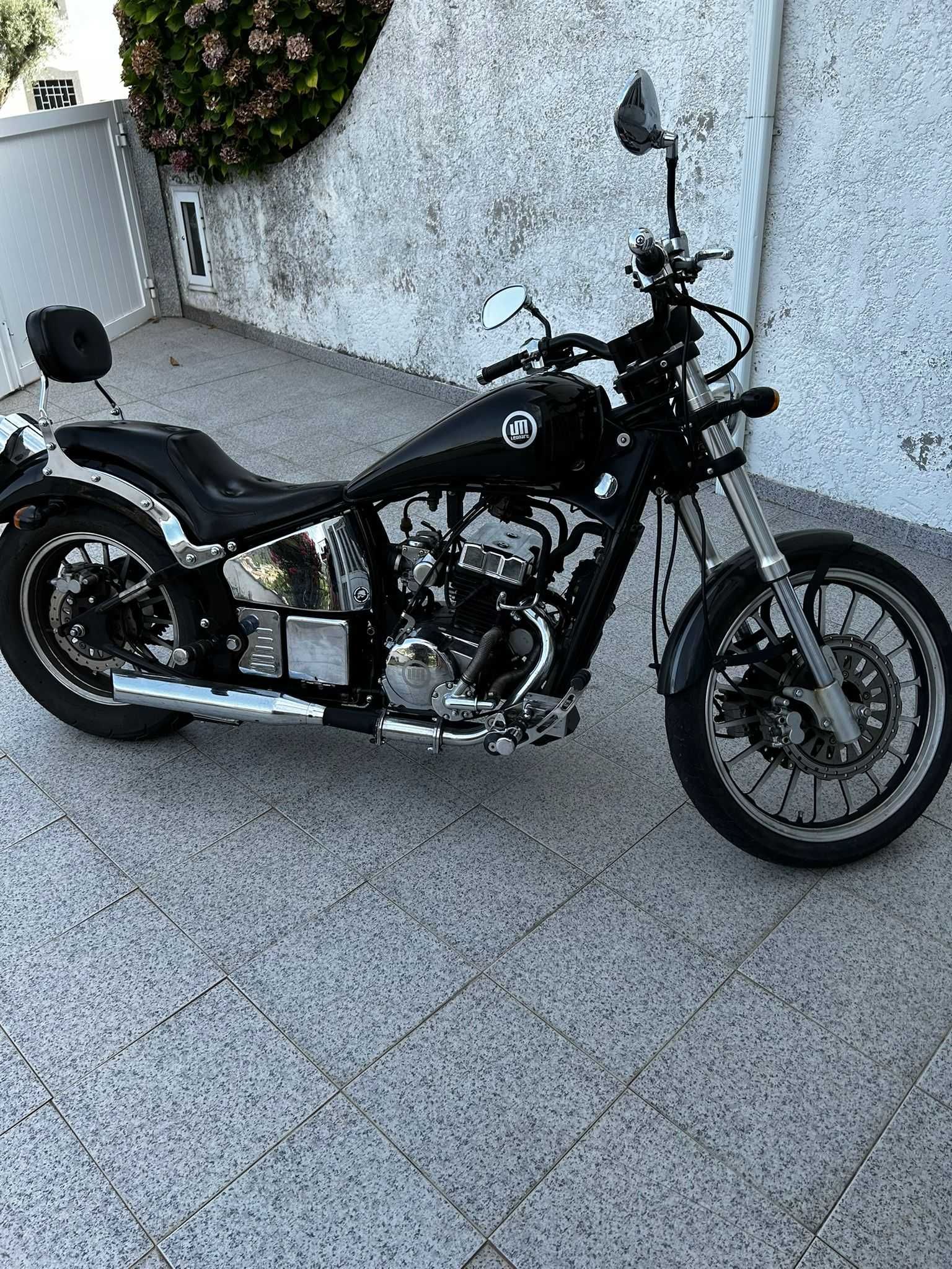 Mota Leonart Daytona 125