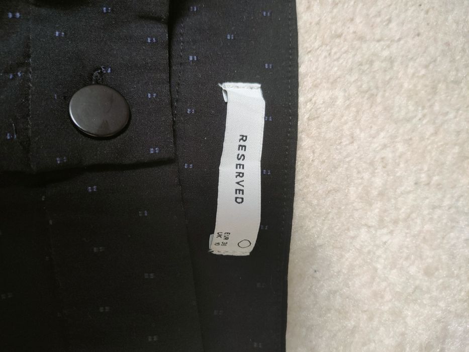 Reserved spodnie damskie  wyższy stan czarne  print viskoza 38