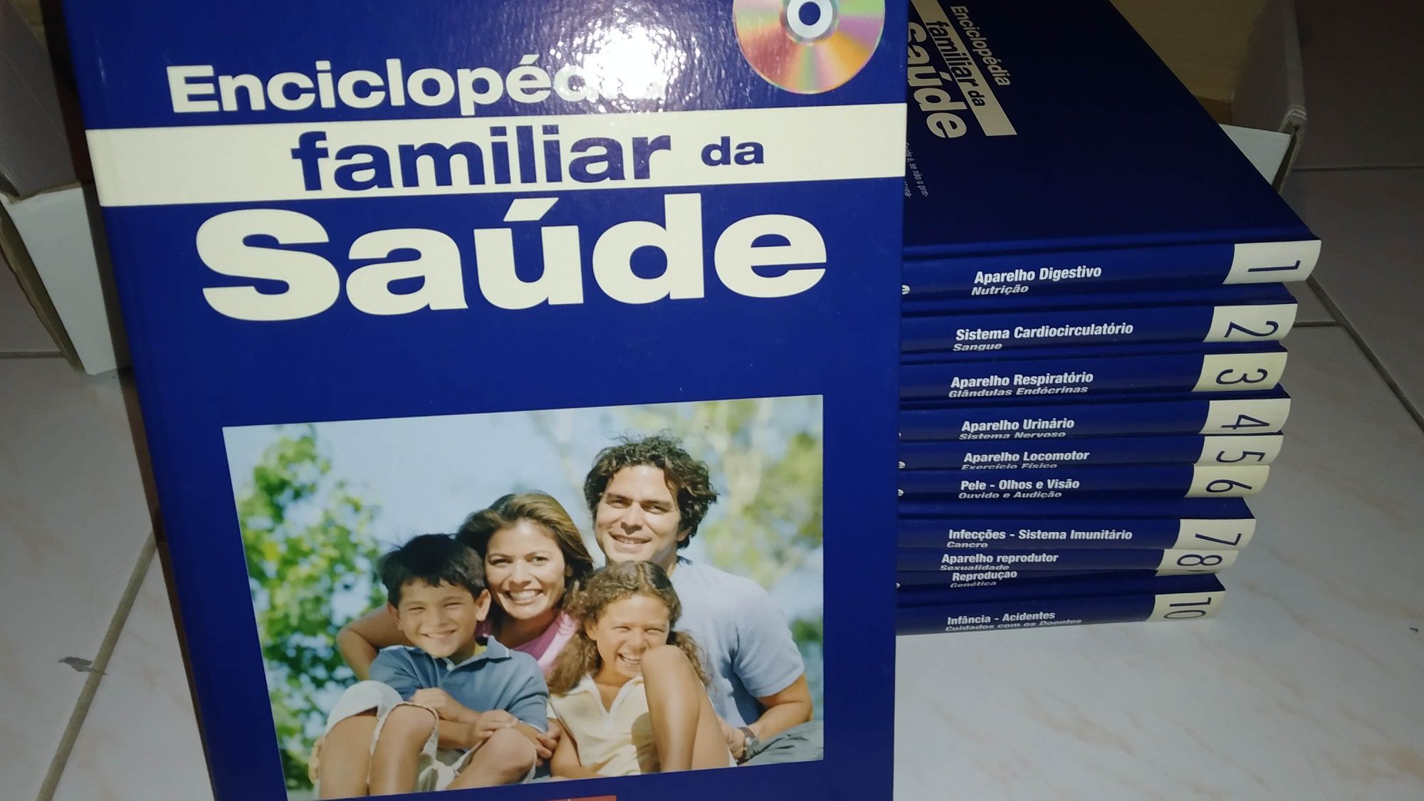 Enciclopédia Familiar da Saúde (10 vol. + DVD)