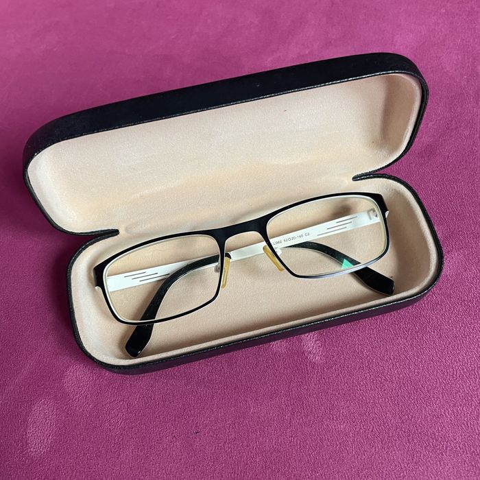 Oprawki okulary Belutti + etui