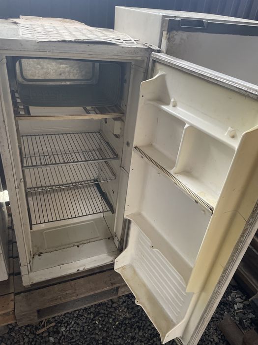 Робочі холодильники! Безкоштовна доставка!