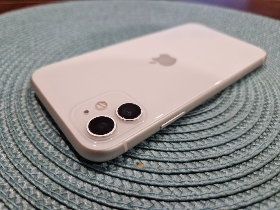 iPhone 11 64gb stan idealny BIAŁY szkło etui