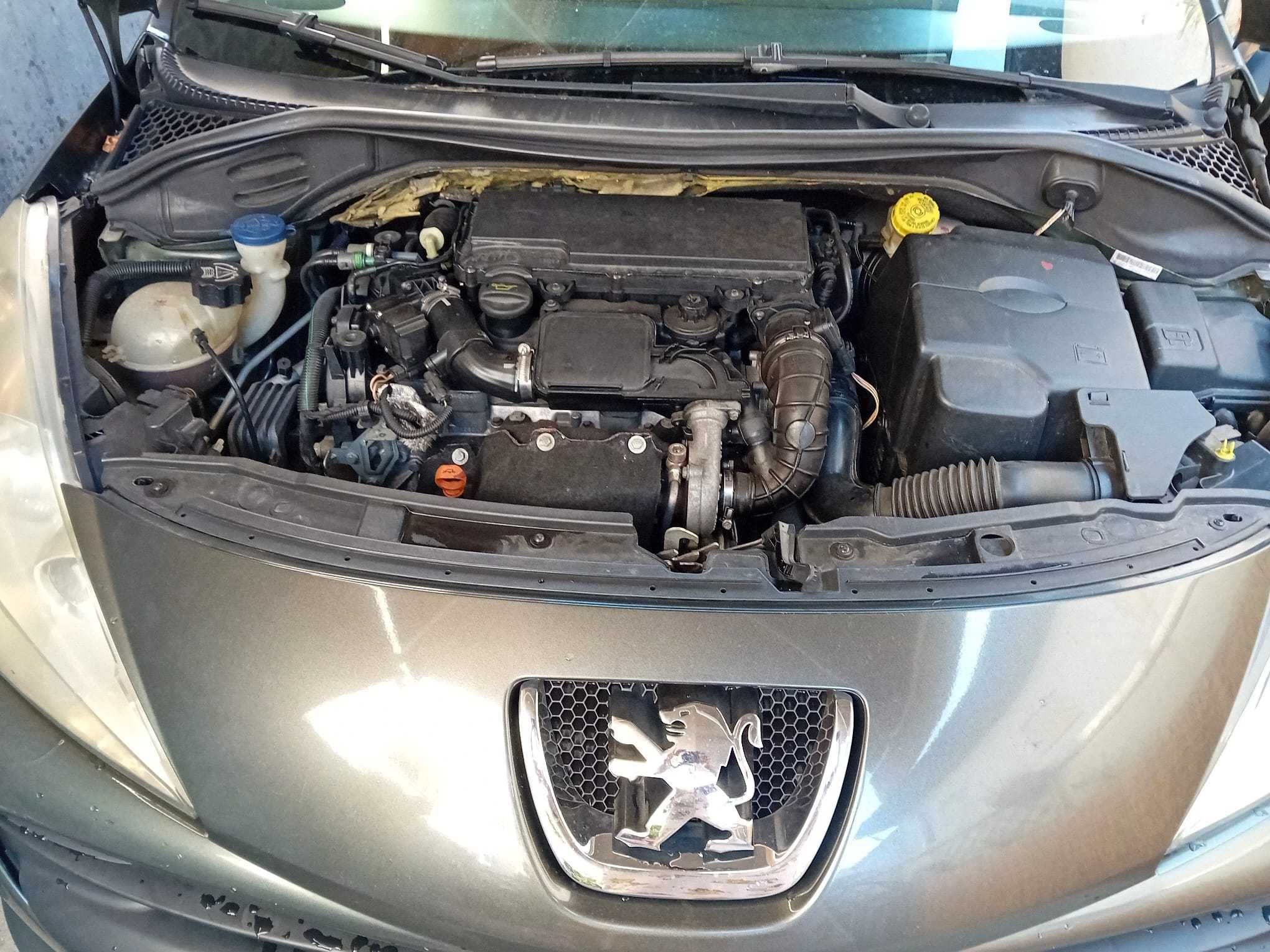 Peugeot 207 cinzento do ano 2007