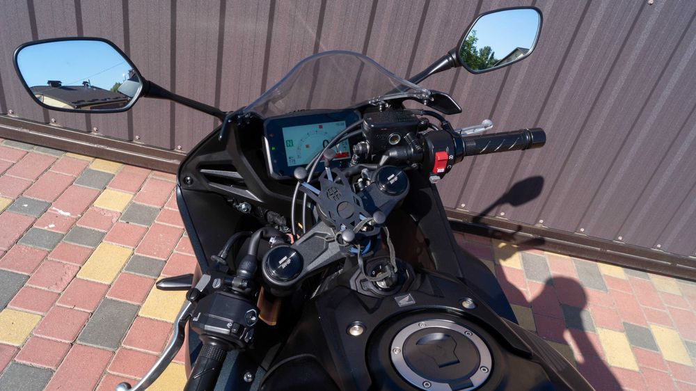 Honda CBR 650R E-Clutch 2024