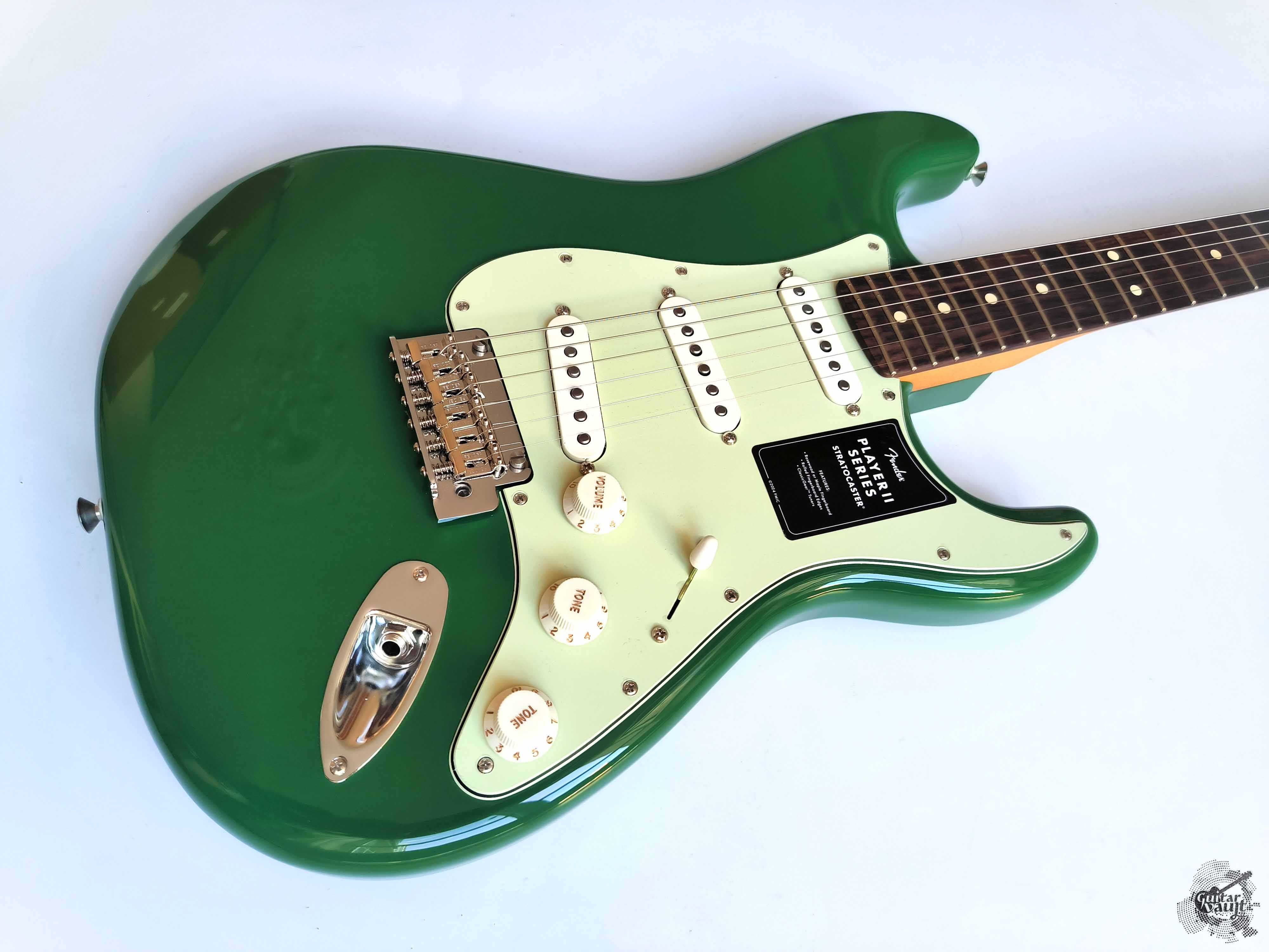 '2025 Fender® Limited Edition Player II Stratocaster® Forest Green