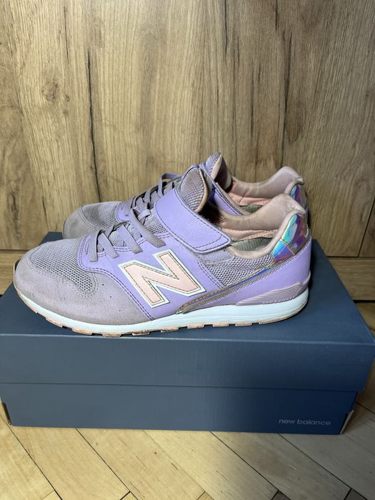 Кросівки жіночі/підліткові New Balance 996 розмір 38,5