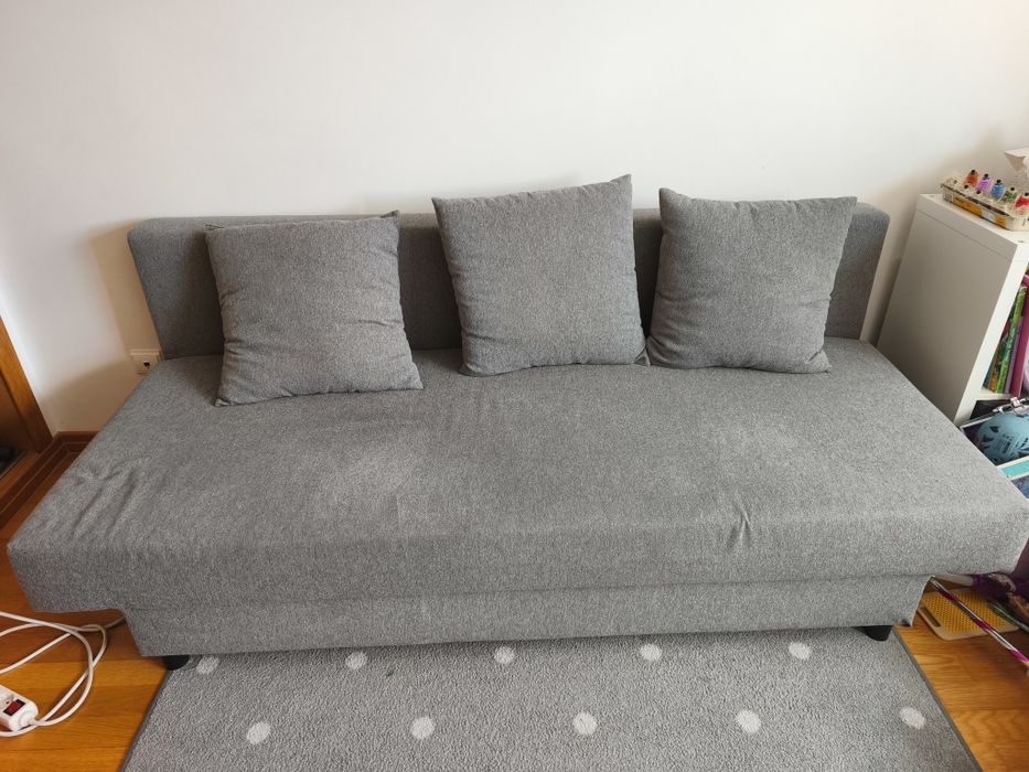 Sofá-cama cinzento da IKEA