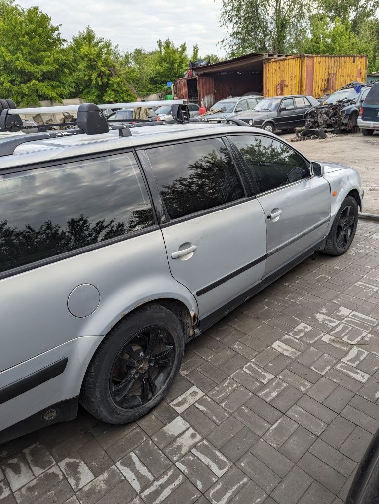 Фольксваген Пассат б5 1.8 бензин 1998 р Volkswagen Passat B5