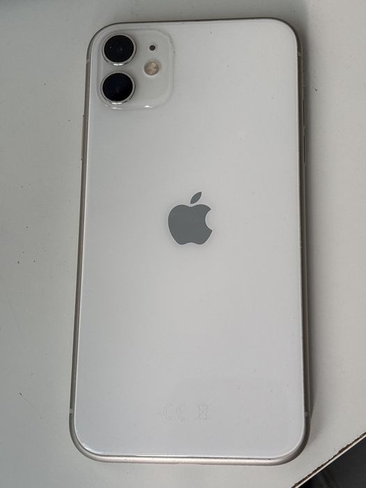 iPhone 11 bom estado