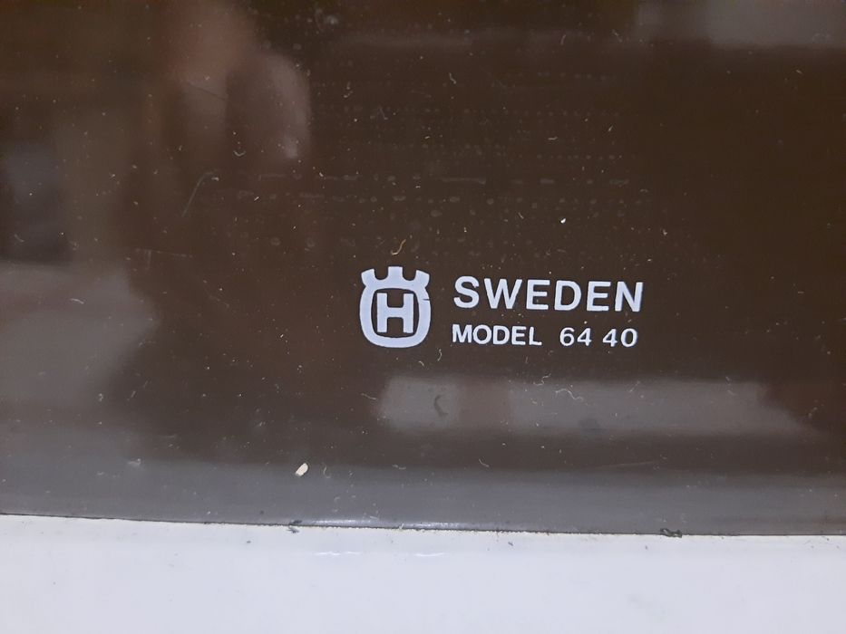 Швейна машинка Husqvarna 2000