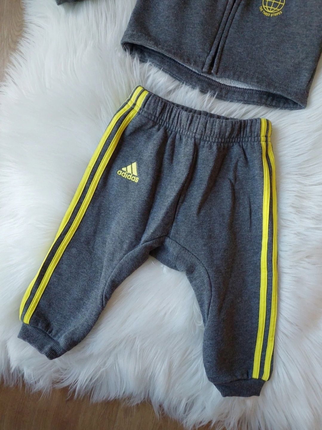 Dziecięcy niemowlęcy dres Adidas dla chłopca bluza spodnie komplet 74