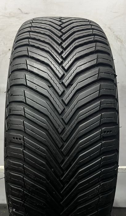225/45/17 94Y Michelin Cross Climate 2
