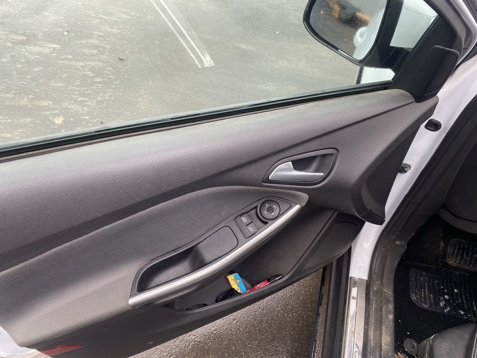 Форд фокус 14 рік 1.0