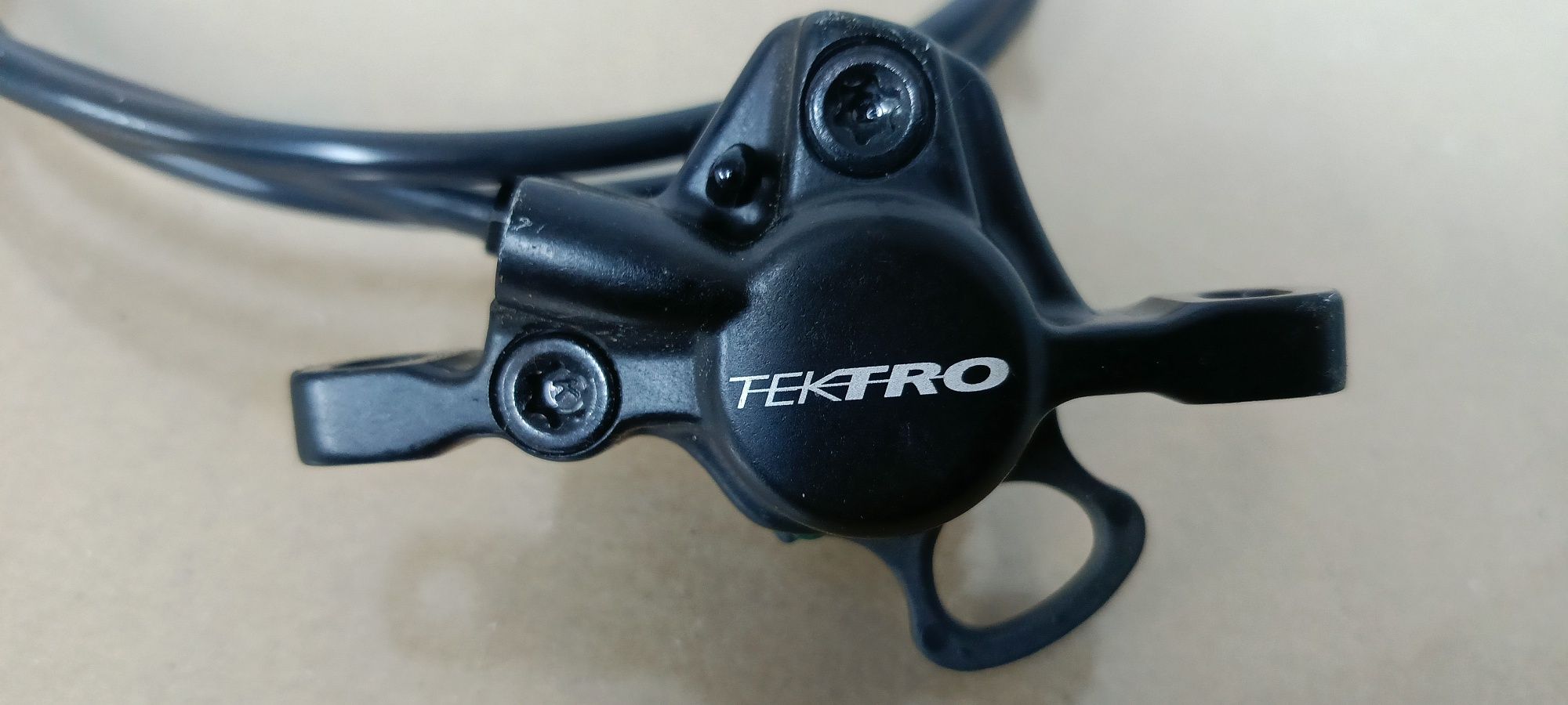Nr1. Hamulec Tektro tył. M275 .Hydrauliczny