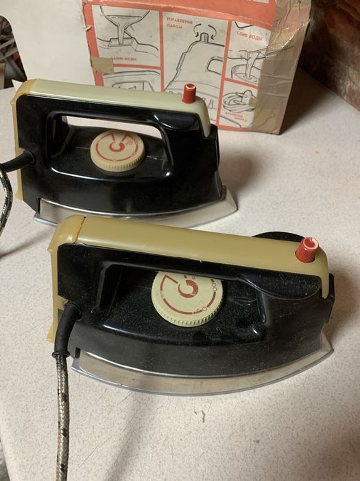 3 штуки праска УТП 1000-1,8.220 (СРСР / рання Україна)