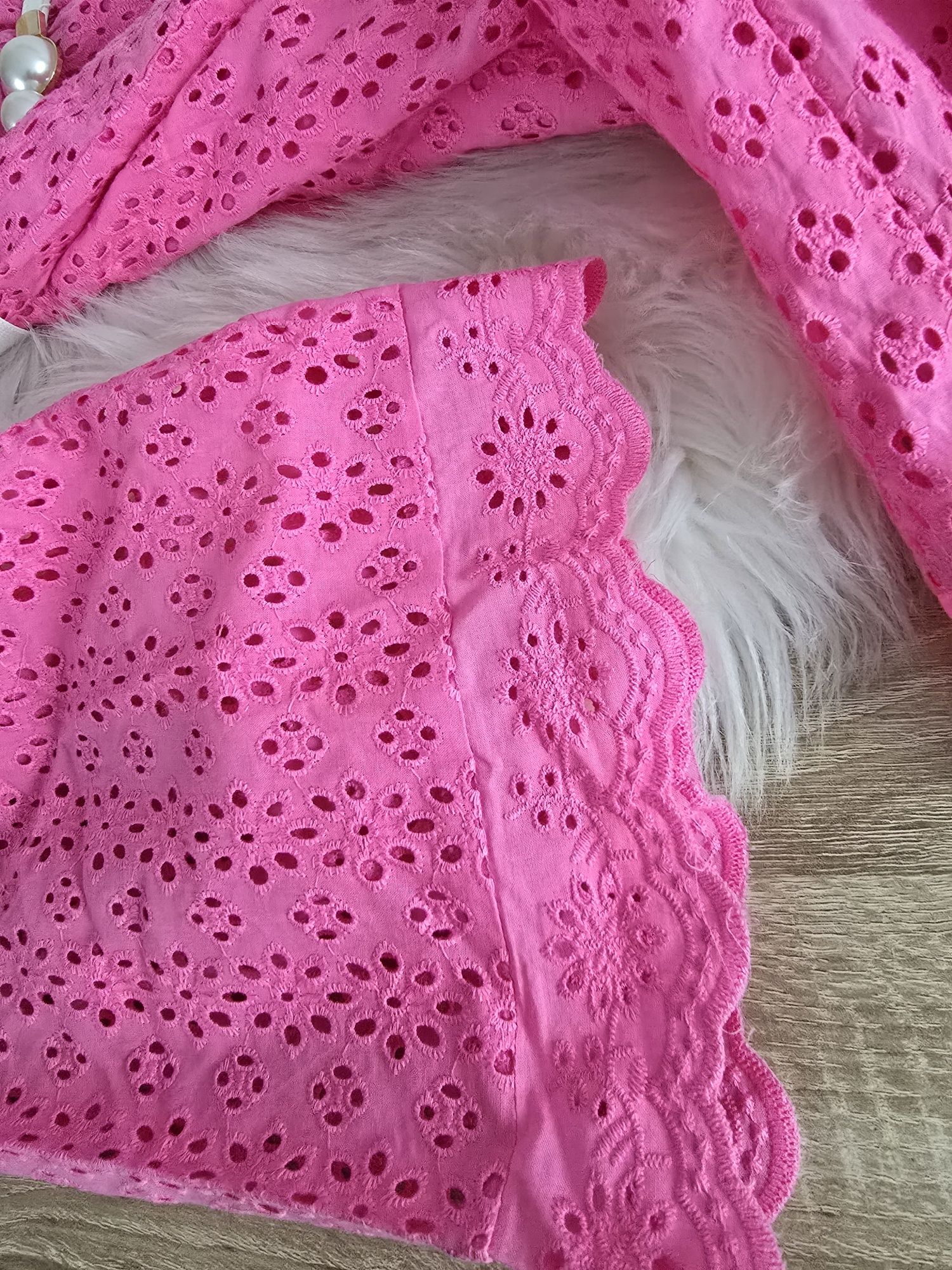 Sukienka ażurowa boho pink