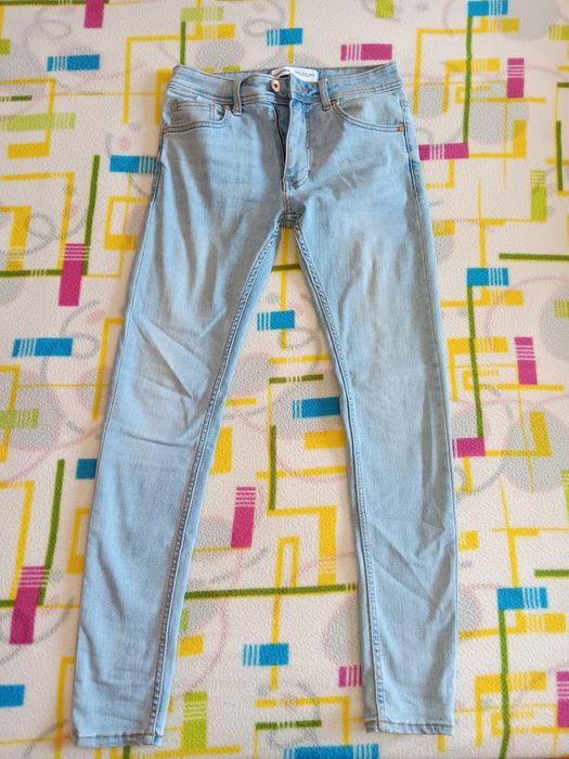 Calças bershka super skinny (tamanho 34)