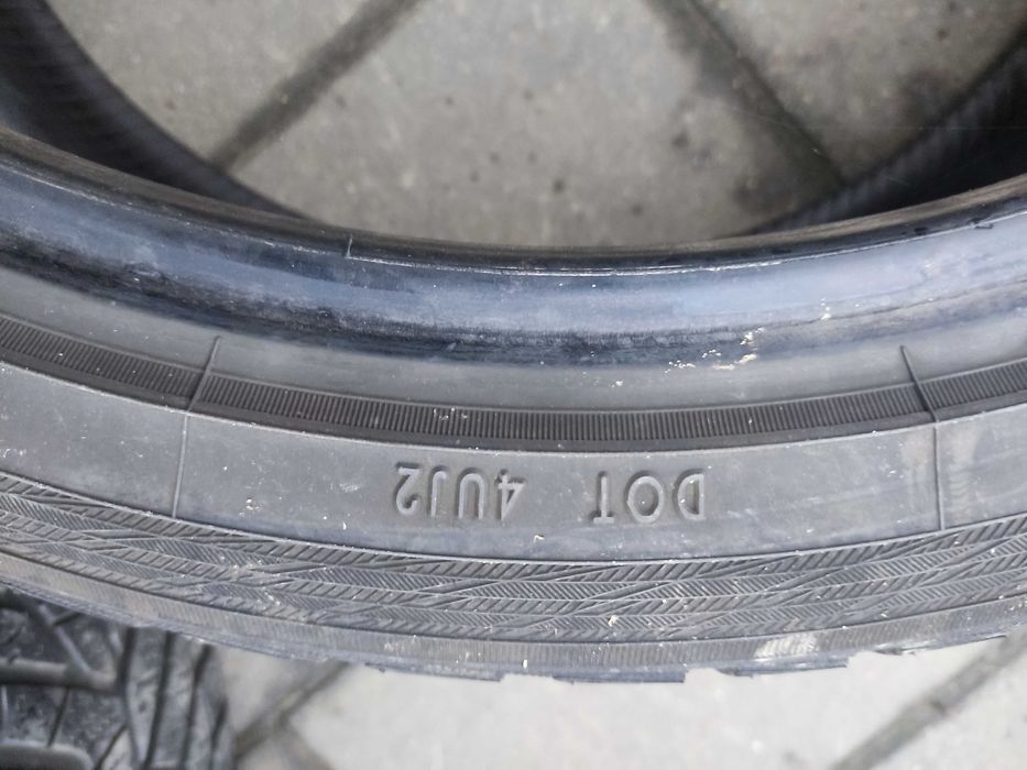 Opony zimowe 19 cali 225/40 yokohama