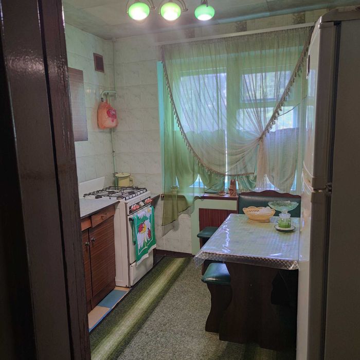 Здається трикімнатна квартира в м. Жовті Води