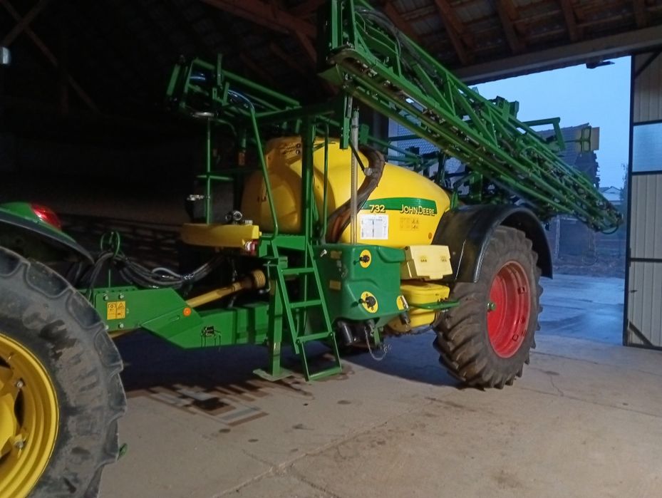 Sprzedam opryskiwacz John Deere 624 nie 732 21m27m Kuhn Rauch hardi