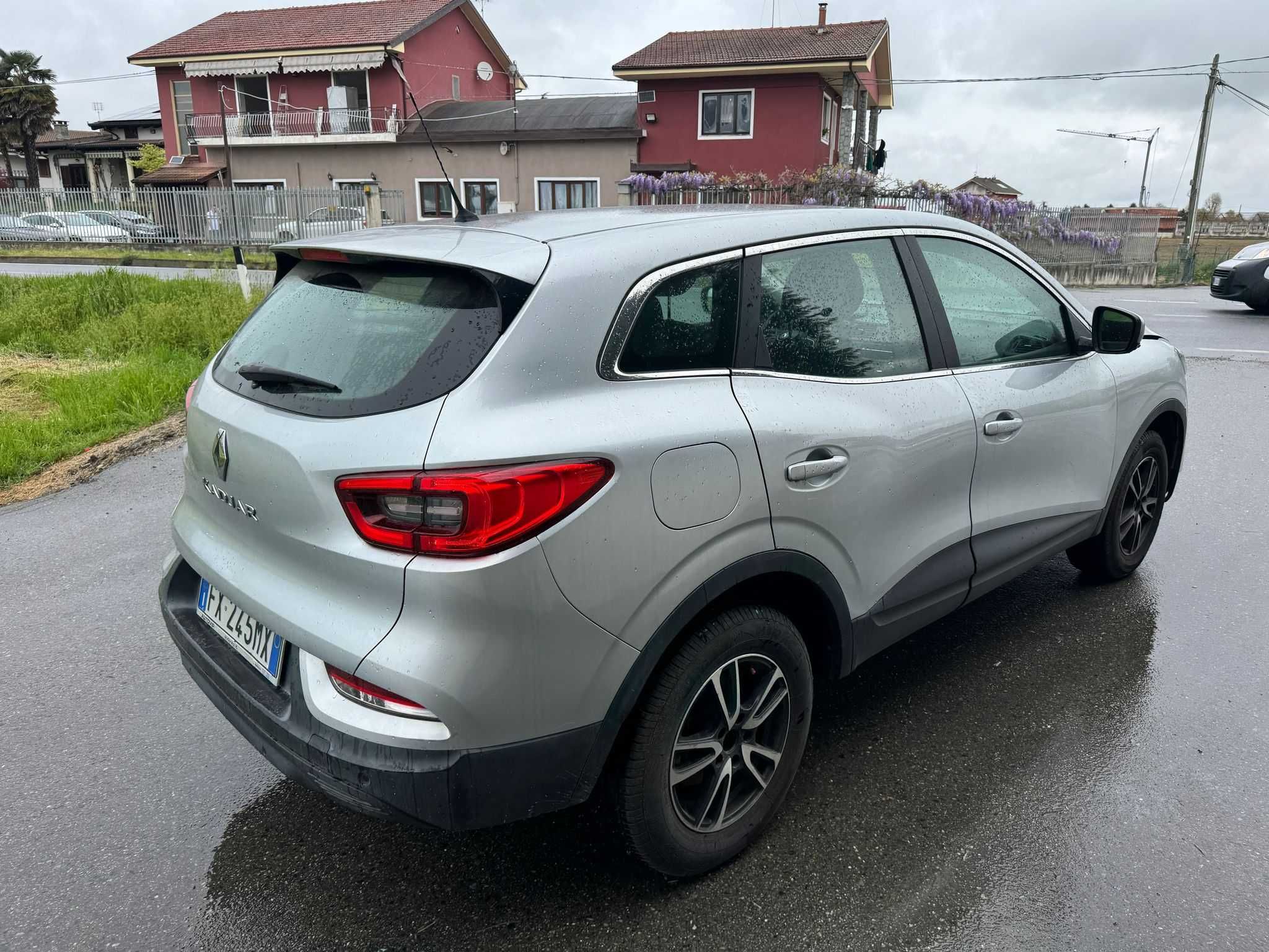 Renualt  Kadjar  1.4 benz  90.000 km   Posiadam  inne  auta  z  włoch