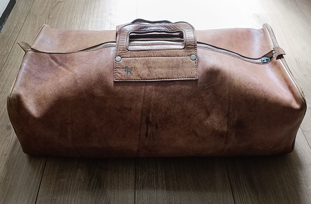 Torba podróżna skórzana vintage jamnik retro walizka