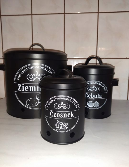 Zestaw trzech pojemników kuchennych do przechowywnia