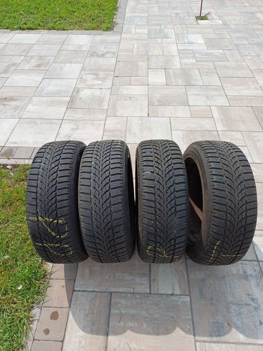 Opony zimowe z felgami stalowymi 205/55R16